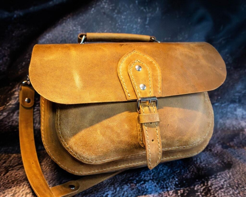 Honey Tan Saddle Leather Messenger